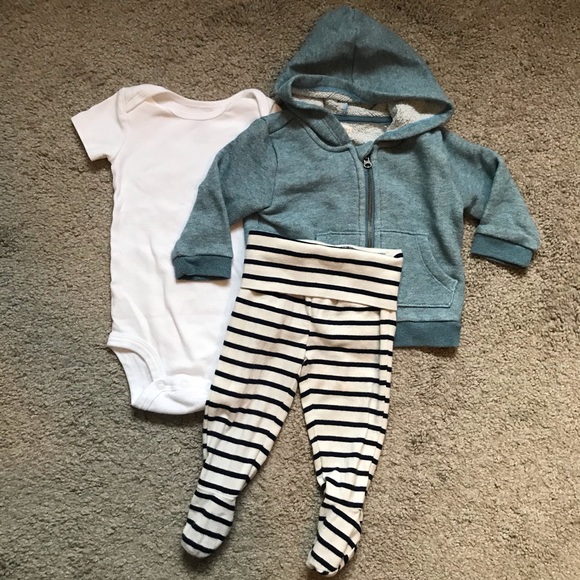 3 x Piece Baby Boy Outfit (6-12 months) - Picture 1 of 4